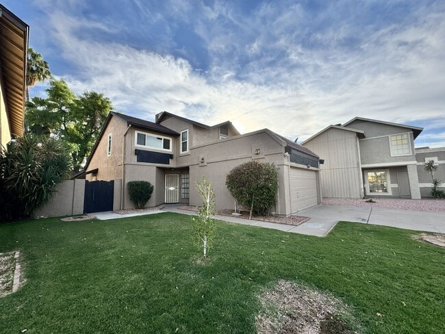 property at 3709 W Ivanhoe St