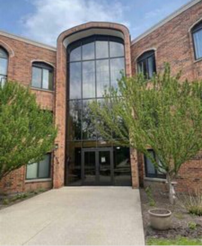 6302 Mineral Point Rd Rentals in Madison, WI