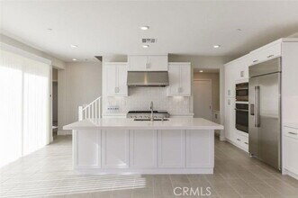 132 Chorus in Irvine, CA - Building Photo - Building Photo