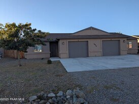 2976 N Yavapai Rd E in Prescott Valley, AZ - Building Photo