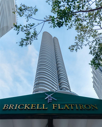 1000 Brickell Plz, Unit 22 in Miami, FL - Foto de edificio - Building Photo