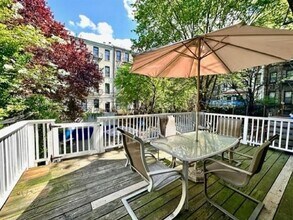 599 Carroll St in Brooklyn, NY - Foto de edificio - Building Photo