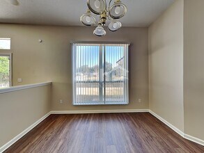 2559 Coachman Lakes Dr in Jacksonville, FL - Foto de edificio - Building Photo