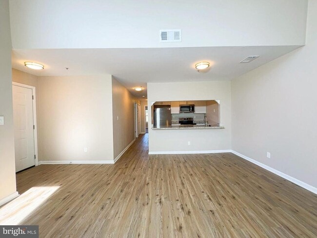 13405 Shady Knoll Dr in Silver Spring, MD - Building Photo - Building Photo