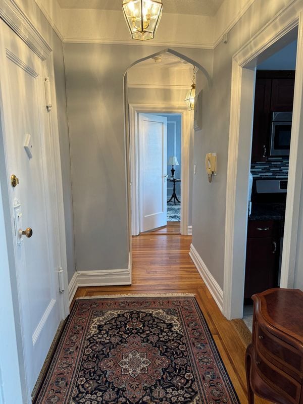 12 Hamilton Pl in Garden City, NY - Building Photo - Building Photo