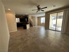 6115 Scarlet Leaf St in Las Vegas, NV - Building Photo - Building Photo