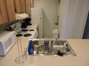 3402 Gardens East Dr, Unit Glenbrook in Palm Beach Gardens, FL - Building Photo - Building Photo