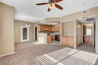 9580 W Reno Ave in Las Vegas, NV - Building Photo - Building Photo