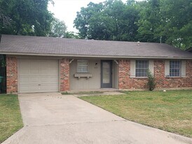 629 Apollo Dr in Denton, TX - Building Photo