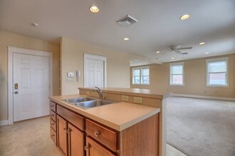 353 W King St in Lancaster, PA - Building Photo - Building Photo