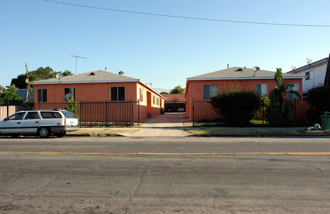 599-601 Hyde Park Pl in Inglewood, CA - Building Photo