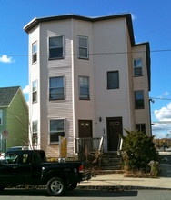 410 Dubuque St in Manchester, NH - Building Photo - Building Photo