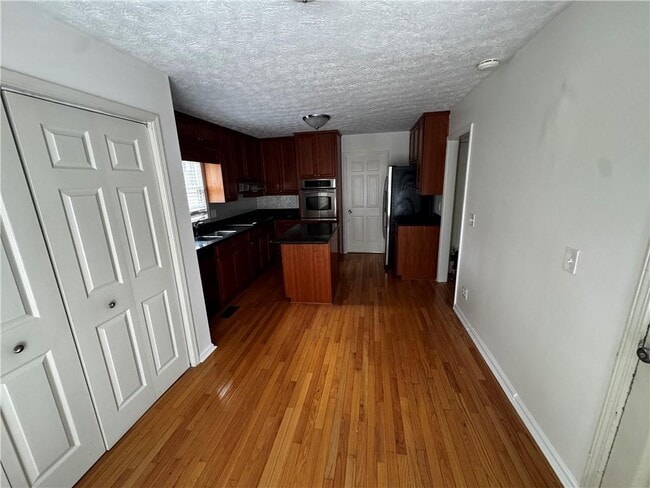 2990 Mountain Trace NE in Roswell, GA - Building Photo - Building Photo