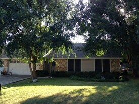 410 Deepwood Dr in Georgetown, TX - Building Photo