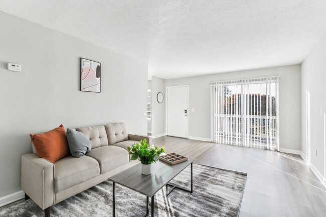 1035 Franklin Gateway SE