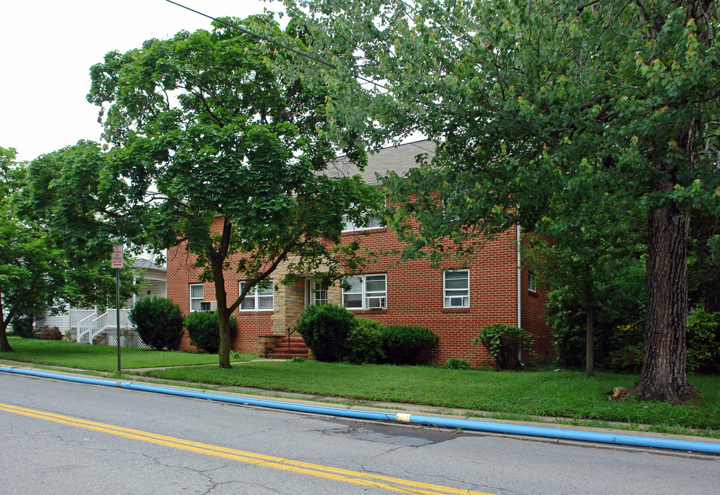 607 Montgomery St in Laurel, MD - Building Photo