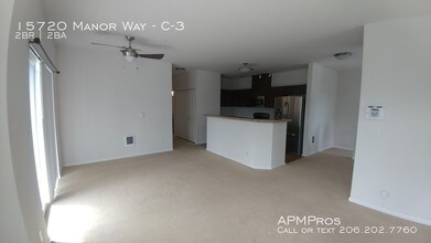 15720 Manor Way-Unit -C-3 in Lynnwood, WA - Building Photo - Building Photo