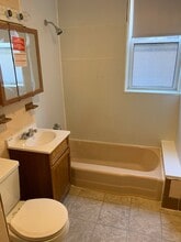 1763 Beacon St, Unit 2A in Brookline, MA - Building Photo - Building Photo