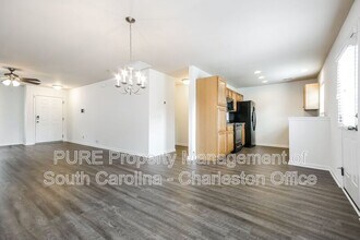 191 Emerald Isle Dr in Moncks Corner, SC - Building Photo - Building Photo