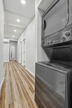 127 Randolph Ave, Unit Unit 2 in Jersey City, NJ - Building Photo - Building Photo