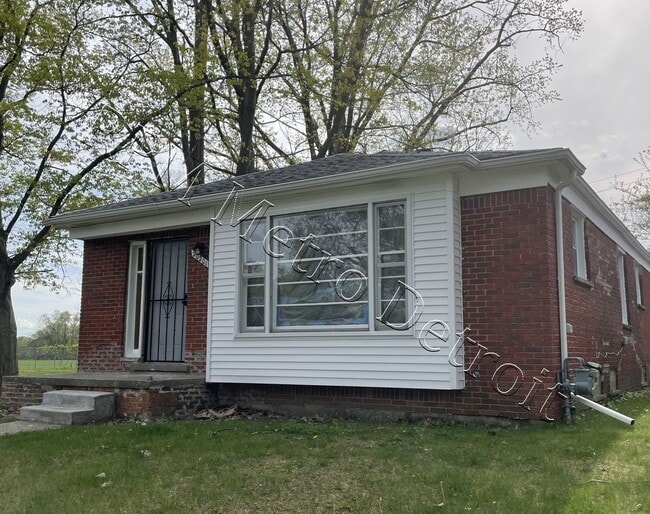 20201 Grandville Ave in Detroit, MI - Building Photo - Building Photo