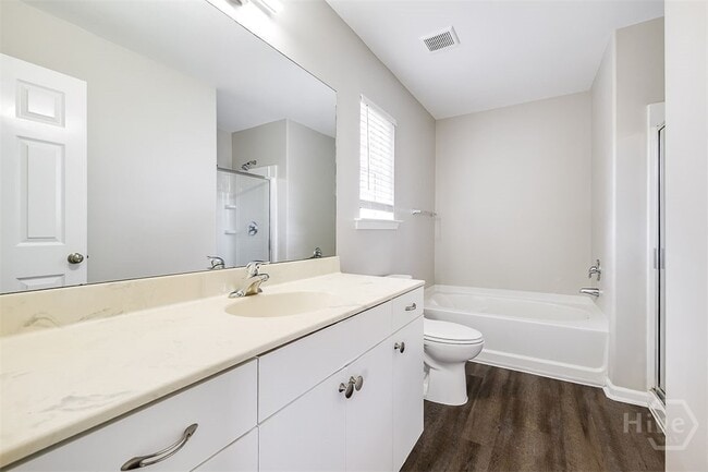 property at 6 Spg Lk Cir