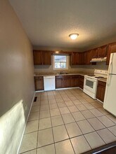 1716 S Olive St in Pittsburg, KS - Building Photo - Building Photo