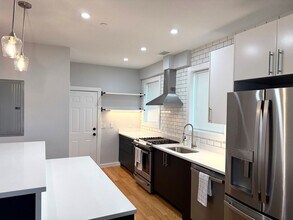 27 Linden St in Boston, MA - Building Photo - Building Photo