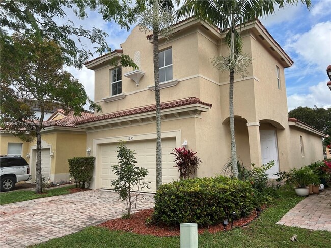 1133 NE 40th Rd in Homestead, FL - Building Photo - Building Photo