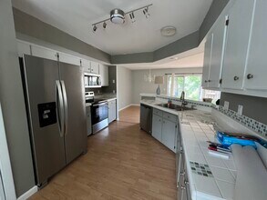1115 Monaco Dr in Mount Pleasant, SC - Building Photo - Building Photo