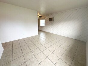 207 N Indiana Ave in Caldwell, ID - Building Photo - Building Photo