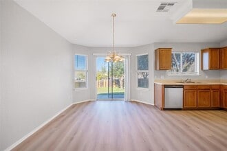 2006 Charlotte Way in Round Rock, TX - Building Photo - Building Photo