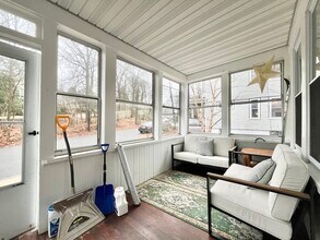 5 Glenley Ter, Unit 1 in Boston, MA - Foto de edificio - Building Photo