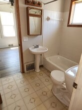 2423 Barth St in Flint, MI - Building Photo - Building Photo