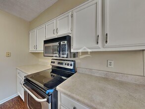 4615 Wheeler Creek Dr in Hoschton, GA - Building Photo - Building Photo