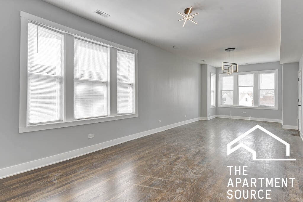 2935 N Lawndale Ave, Unit 3 in Chicago, IL - Building Photo