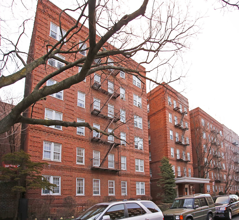 383 E 17th St in Brooklyn, NY - Foto de edificio