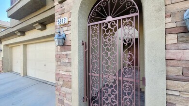 5913 Altissimo St in North Las Vegas, NV - Building Photo - Building Photo
