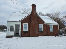 18582 Edinborough Rd in Detroit, MI - Building Photo
