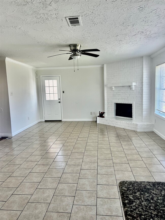 property at 2518 Ridge Hollow Dr