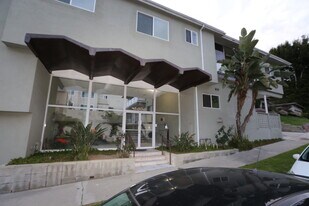 4404 Don Miguel Dr, Unit 3 in Los Angeles, CA - Building Photo