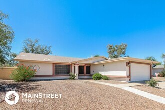 1576 W Highsmith Dr in Tucson, AZ - Building Photo - Building Photo