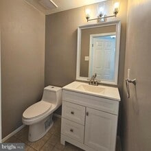 5302 Harbor Ct Dr in Alexandria, VA - Building Photo - Building Photo