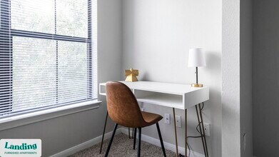 2500 Woodland Park Dr-Unit -N304 in Houston, TX - Building Photo - Building Photo