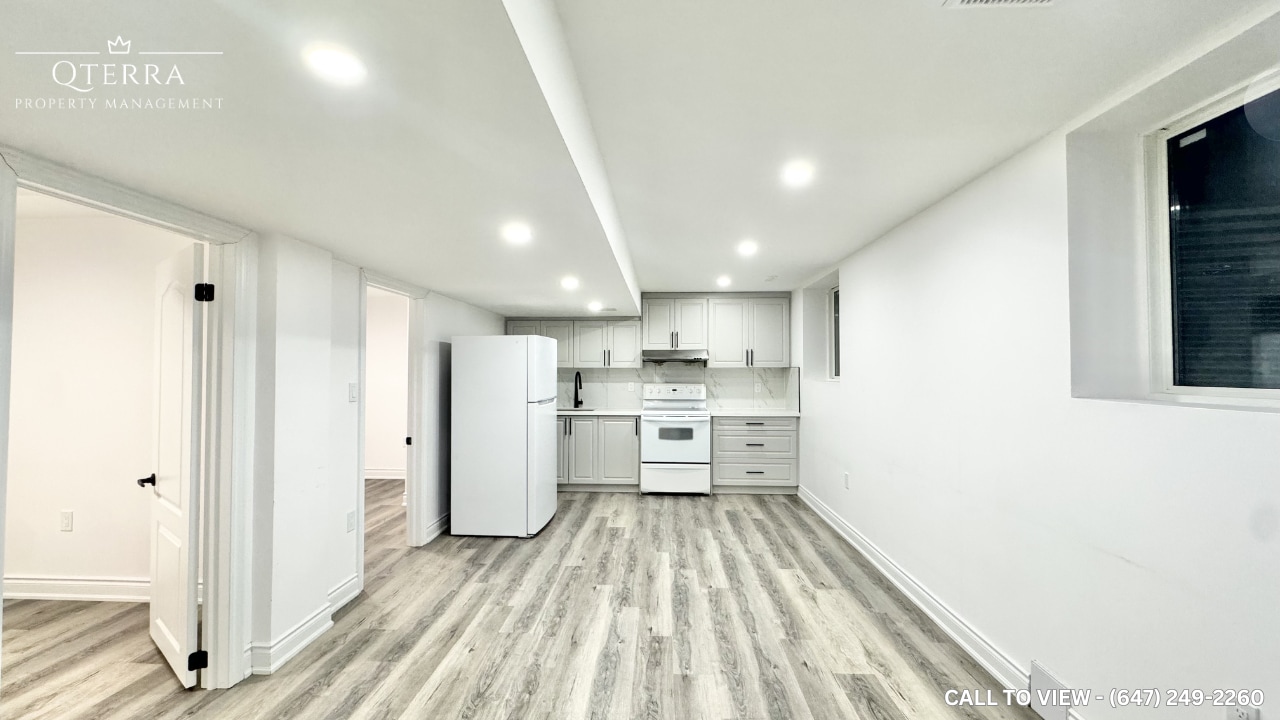 74 Beauchamp Dr in Cambridge, ON - Building Photo