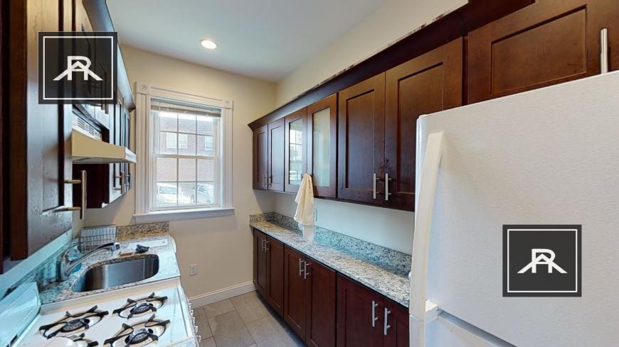 17 Glenville Ave in Boston, MA - Building Photo