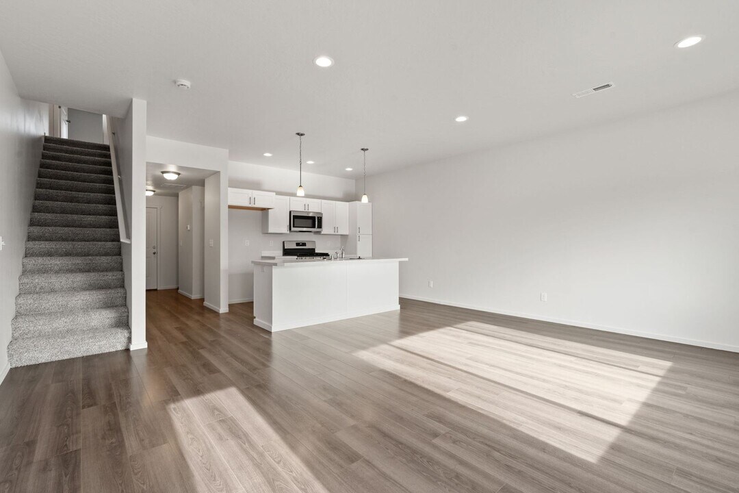 4800-4802 E Fairview Ave in Spokane, WA - Building Photo