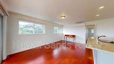 3901 Maunahilu Pl in Honolulu, HI - Building Photo - Building Photo