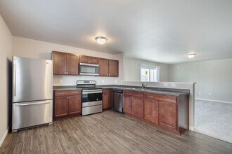 2794 Jordan River Dr in Fowlerville, MI - Building Photo - Building Photo