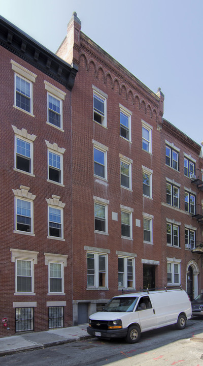 18 Hull St in Boston, MA - Foto de edificio